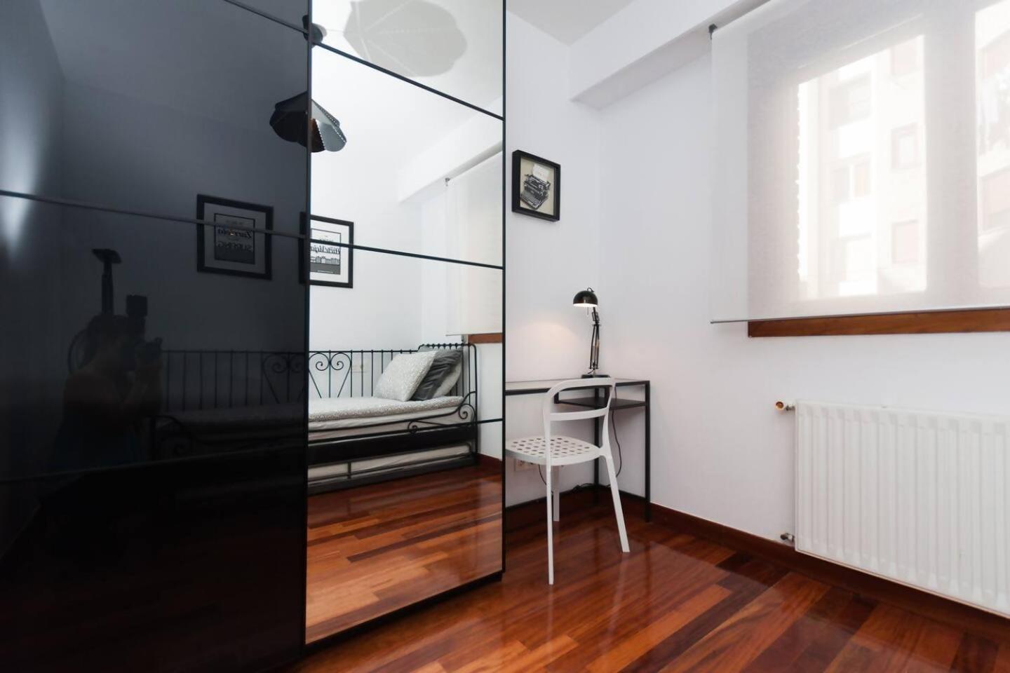 Apartamento Con Parking Privado Cerca De Zurriola San Sebastian Luaran gambar