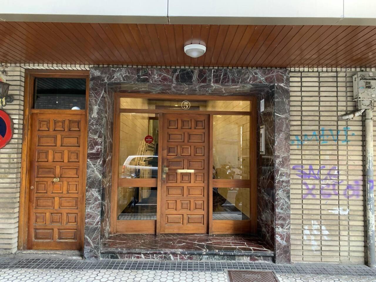 Apartamento Con Parking Privado Cerca De Zurriola San Sebastian Luaran gambar