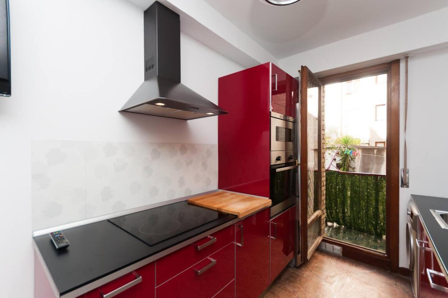 Apartamento Con Parking Privado Cerca De Zurriola San Sebastian Luaran gambar